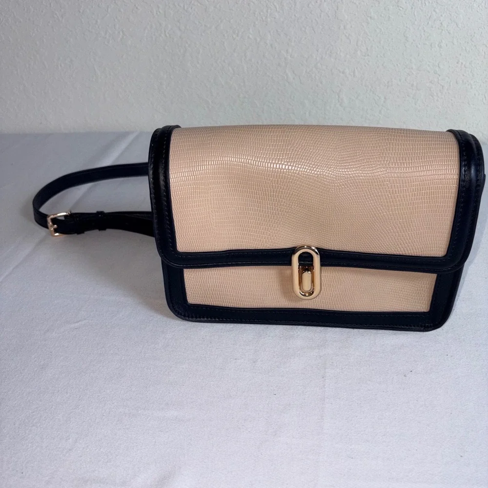 Jules Kae Crossbody Bag Small Beige Black Excellent Lizard Embossed Turn-Lock